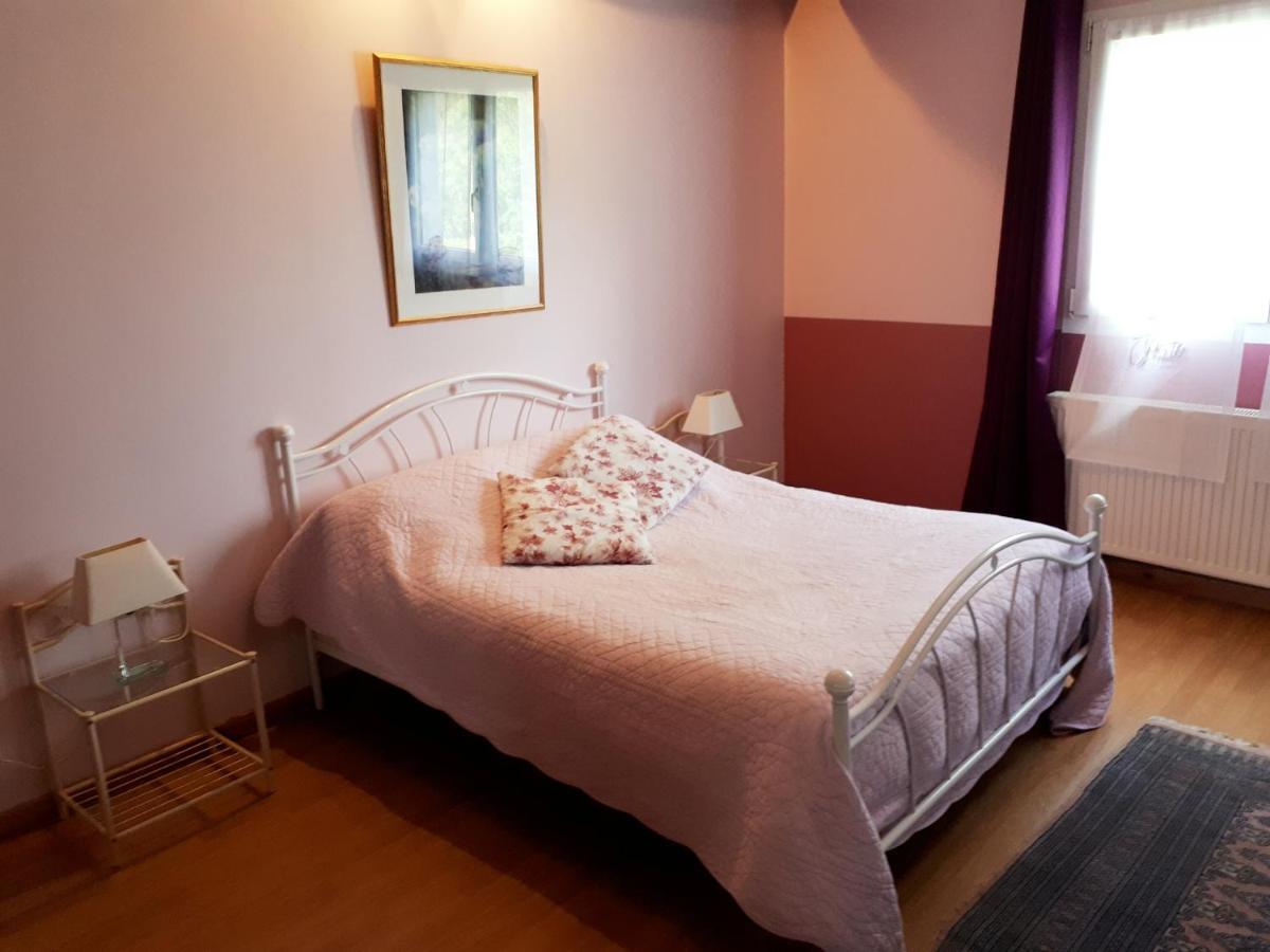 Chambres D'Hotes La Noyeraie Izeron Экстерьер фото